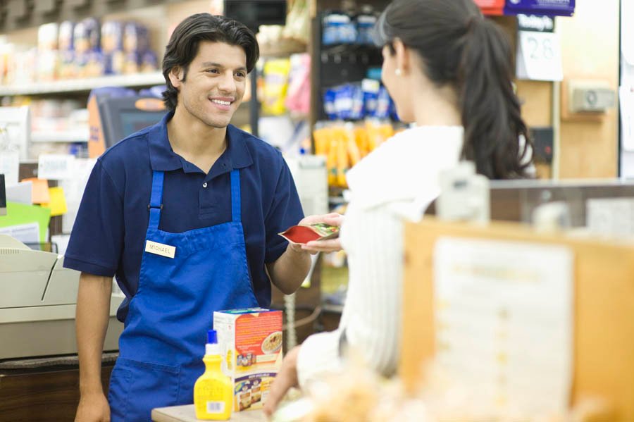 ¿Cómo atender a los clientes?